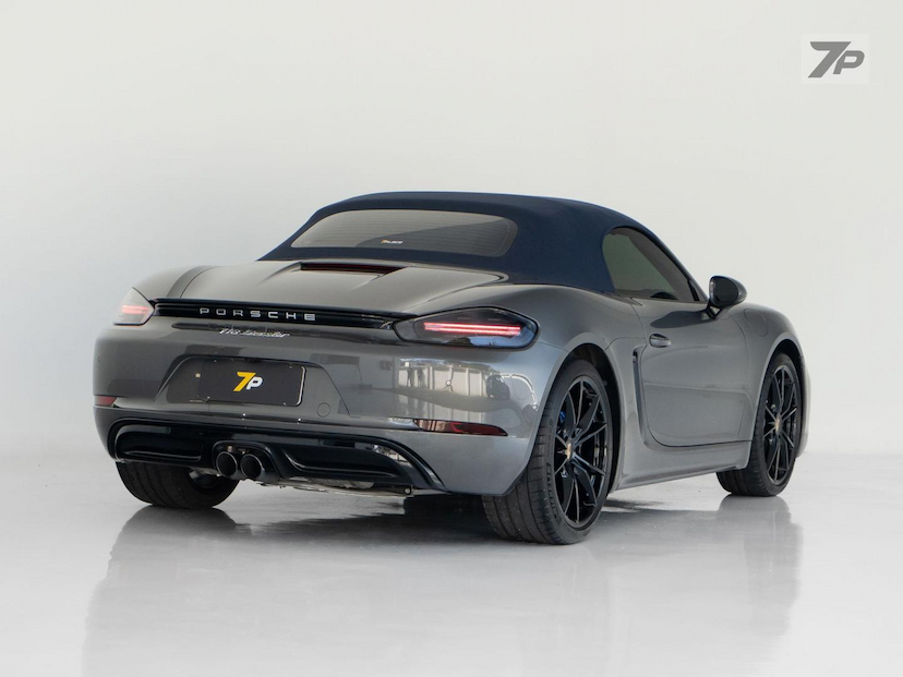Foto do veículo PORSCHE 718  2.0 16V H4 GASOLINA BOXSTER PDK 2024 2.552 KM 599.000,00