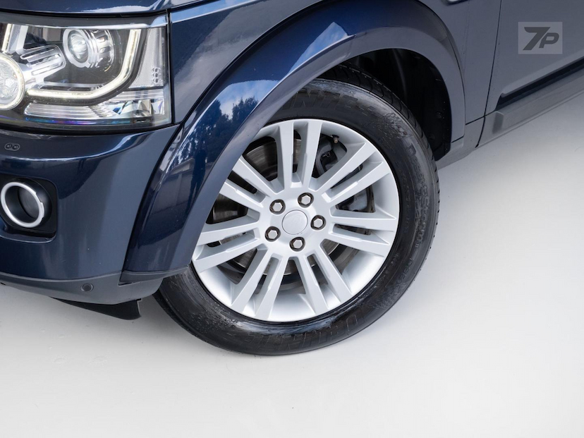 Foto do veículo LAND ROVER DISCOVERY LR  SDV6 SE 2016 138.917 KM 139.900,00