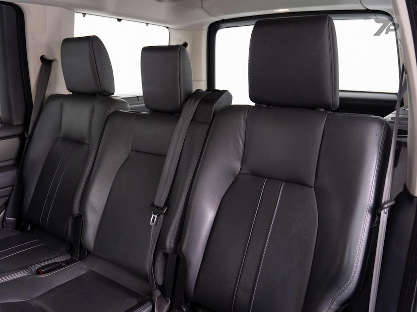 Foto do veículo LAND ROVER DISCOVERY LR  SDV6 SE 2016 138.917 KM 139.900,00