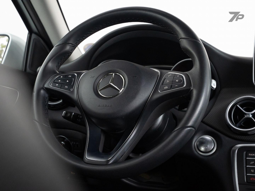 Foto do veículo MERCEDES-BENZ GLA 200 GLA200FF STY 2018 66.259 KM 109.000,00