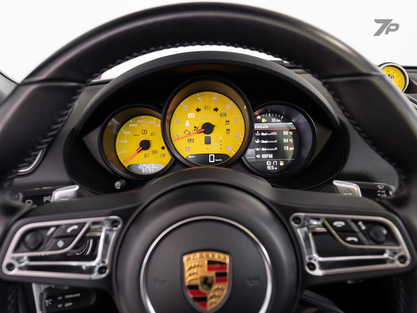 Foto do veículo PORSCHE 718  BOXSTER GTS 4.0 400CV 2021 22.556 KM 635.000,00