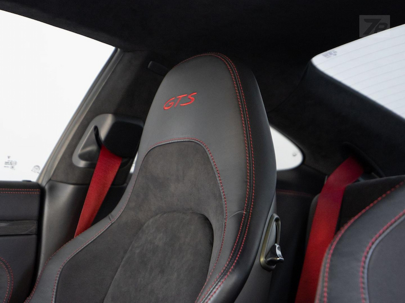 Foto do veículo PORSCHE 911  GTS 2018 14.245 KM 749.000,00