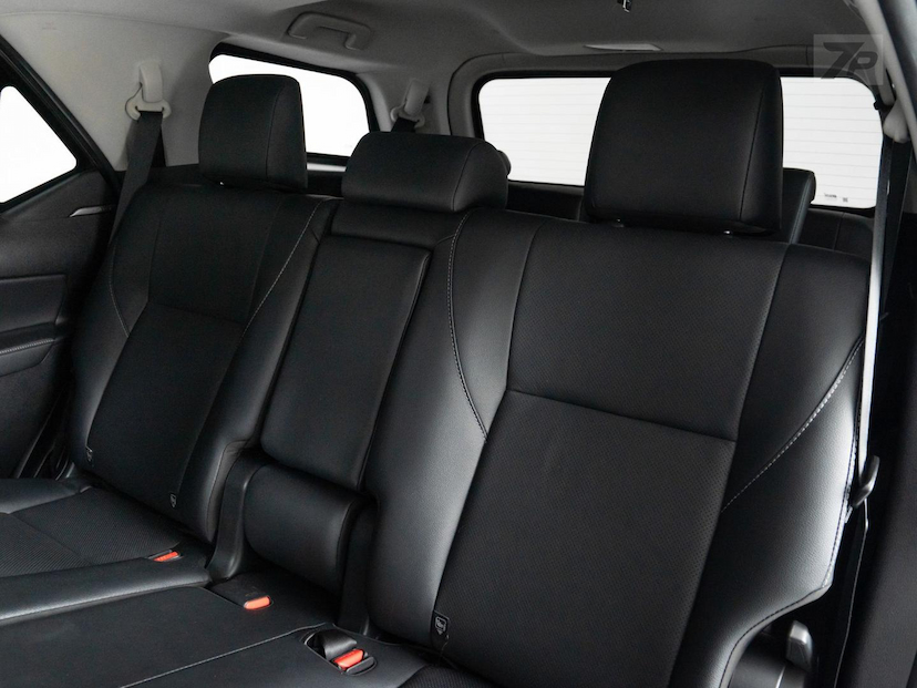 Foto do veículo TOYOTA HILUX  SWSRXA4FD 2023 55.410 KM 369.000,00