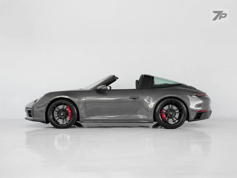 Foto do veículo PORSCHE 911  TARGA 4GTS 2022 7.990 KM 1.065.000,00