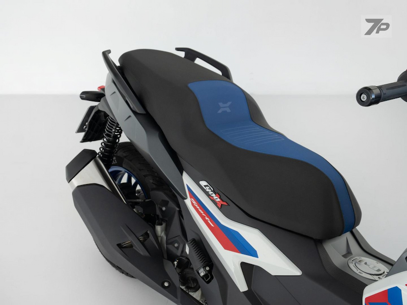Foto do veículo BMW C 400 X C400 X SPORT 2024 631 KM 56.900,00