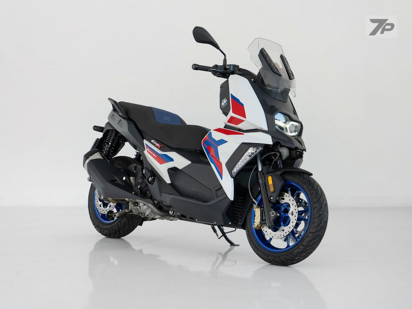 Foto do veículo BMW C 400 X C400 X SPORT 2024 631 KM 56.900,00