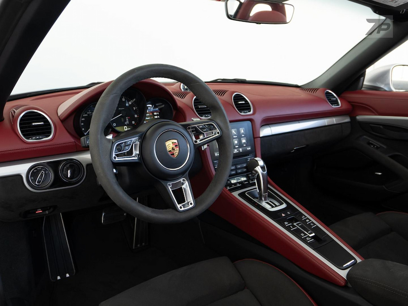 Foto do veículo PORSCHE 718  SPYDER 4.0 420CV 2021 7.032 KM 827.500,00