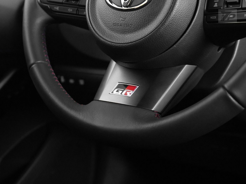 Foto do veículo TOYOTA COROLLA  HB GR R 2024 3.365 KM 369.000,00
