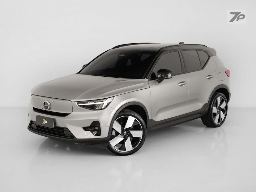 Foto do veículo VOLVO XC40  8 ULTIMATE 2023 43.357 KM 228.000,00