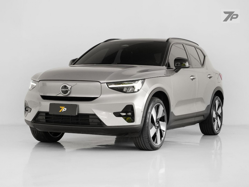 Foto do veículo VOLVO XC40  8 ULTIMATE 2023 43.357 KM 228.000,00
