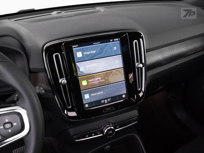 Foto do veículo VOLVO XC40  8 ULTIMATE 2023 43.357 KM 228.000,00