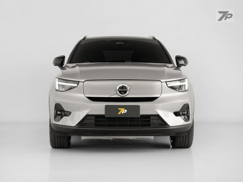 Foto do veículo VOLVO XC40  8 ULTIMATE 2023 43.357 KM 228.000,00