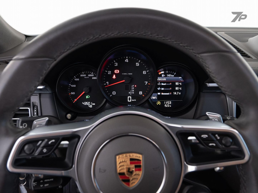 Foto do veículo PORSCHE MACAN  2019 43.400 KM 358.500,00