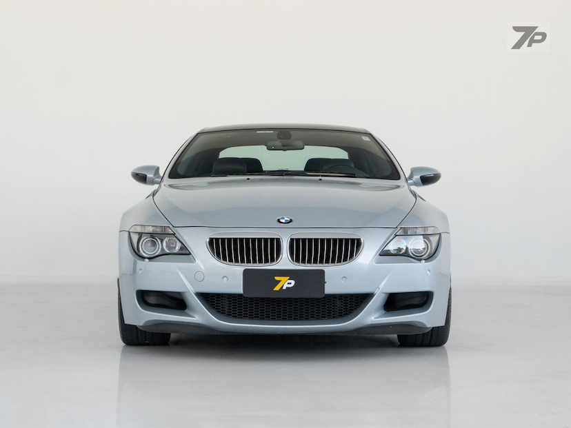 Foto do veículo BMW M6  5.0 V-10 40V 2P 2006 35.362 KM 358.500,00