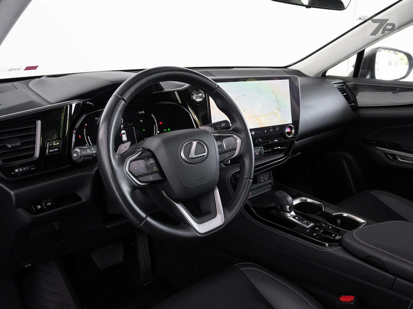 Foto do veículo LEXUS NX 350H NX350H LUXURY 2023 39.400 KM 299.000,00