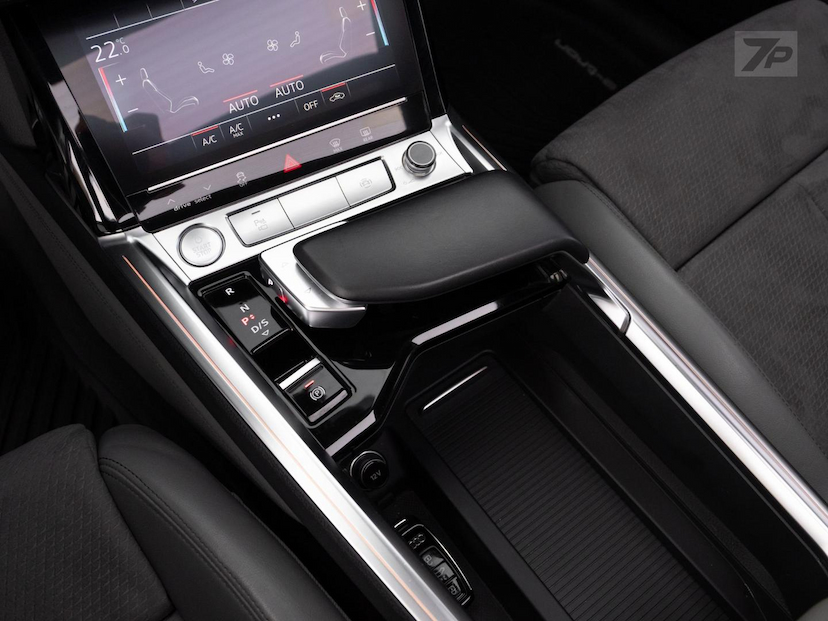 Foto do veículo AUDI E-TRON E TRON 2020 44.252 KM 278.900,00