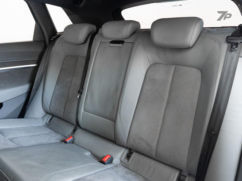 Foto do veículo AUDI E-TRON E TRON 2020 44.252 KM 278.900,00