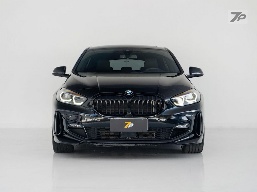 Foto do veículo BMW 118I  2023 27.943 KM 217.000,00