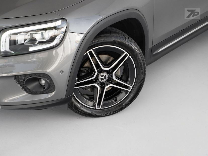 Foto do veículo MERCEDES-BENZ GLB 200 GLB200 PROG 2020 44.000 KM 209.900,00