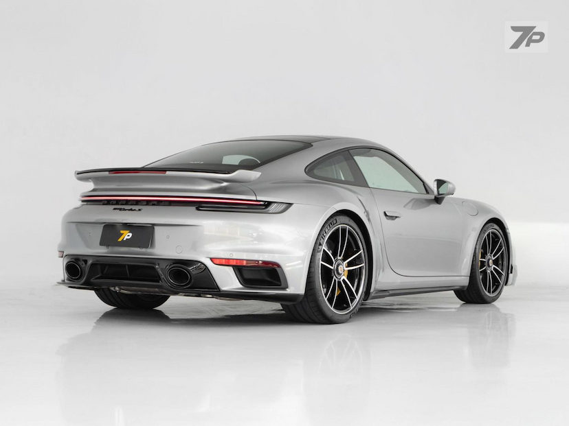 Foto do veículo PORSCHE 911  TURBO S 2021 10.772 KM 1.320.000,00