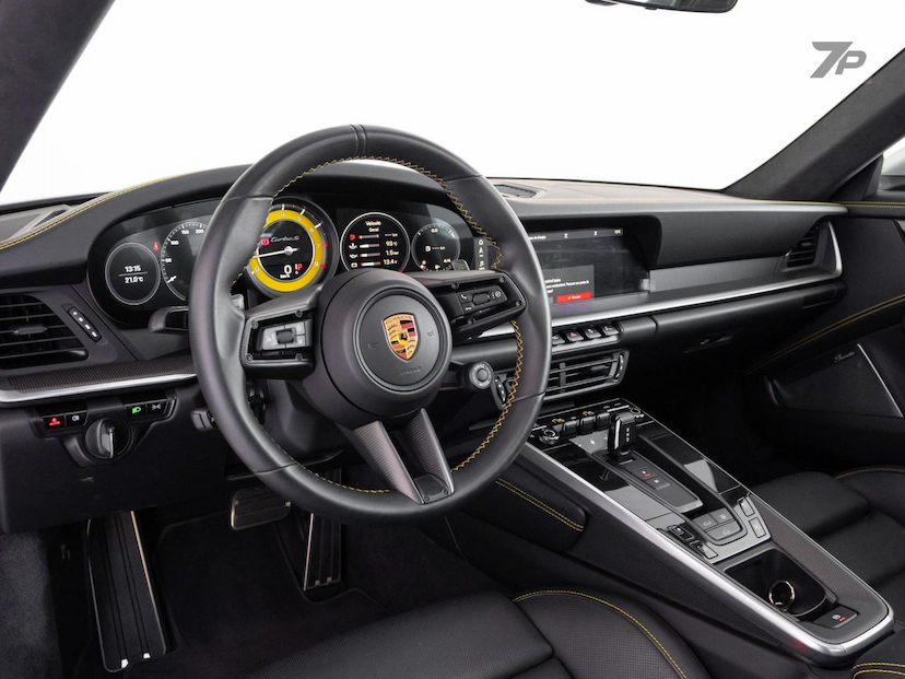 Foto do veículo PORSCHE 911  TURBO S 2021 10.772 KM 1.320.000,00