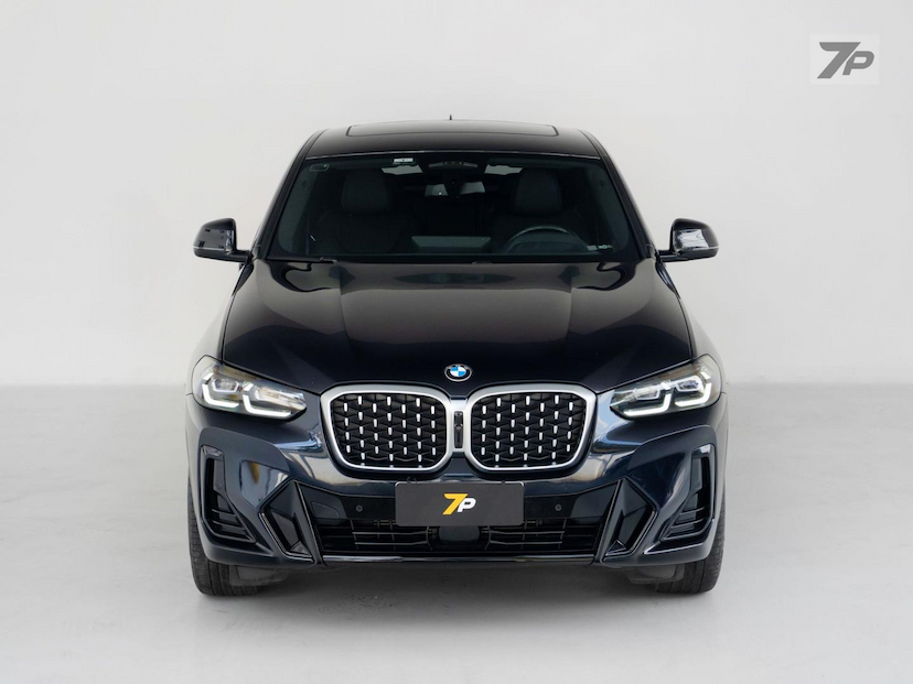 Foto do veículo BMW X4  XDRIVE30I 2024 23.981 KM 387.000,00