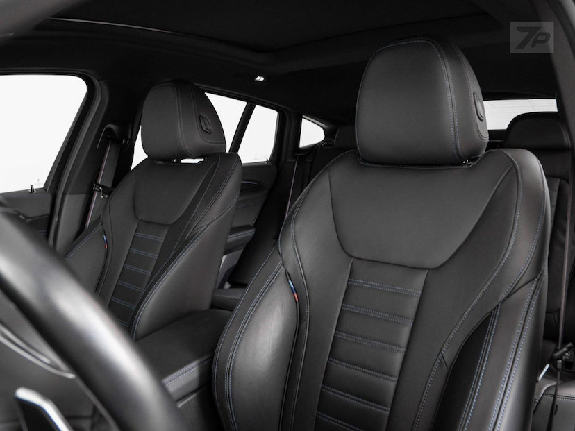 Foto do veículo BMW X4  XDRIVE30I 2024 23.981 KM 387.000,00