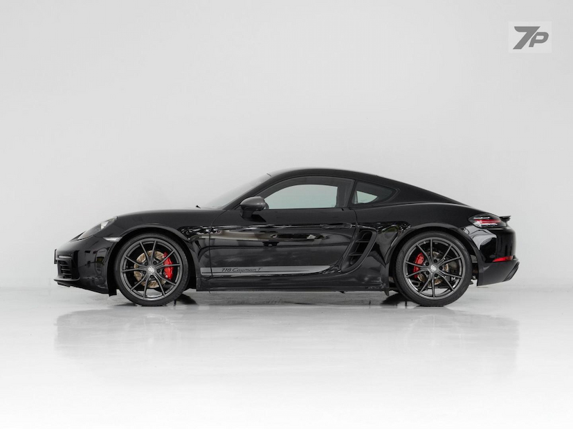 Foto do veículo PORSCHE CAYMAN  T 2022 5.730 KM 539.000,00