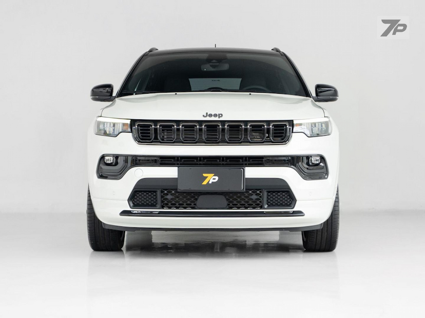 Foto do veículo JEEP COMPASS  BLACKHAWK 2025 8.550 KM 227.500,00