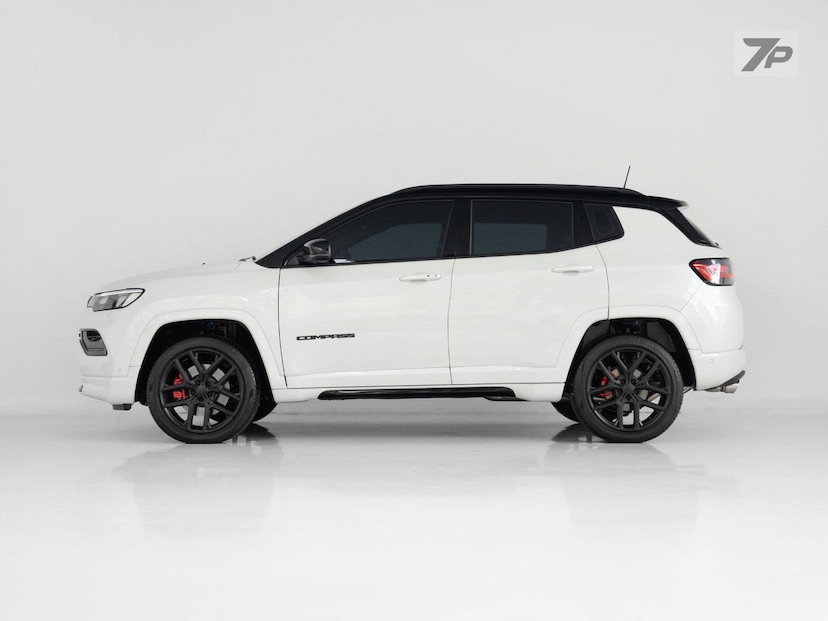 Foto do veículo JEEP COMPASS  BLACKHAWK 2025 8.550 KM 227.500,00