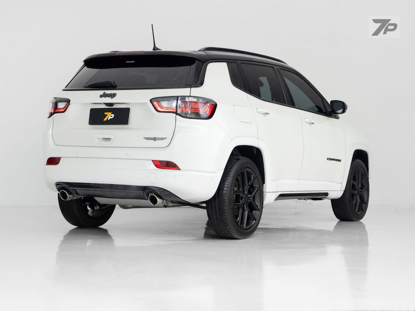 Foto do veículo JEEP COMPASS  BLACKHAWK 2025 8.550 KM 227.500,00