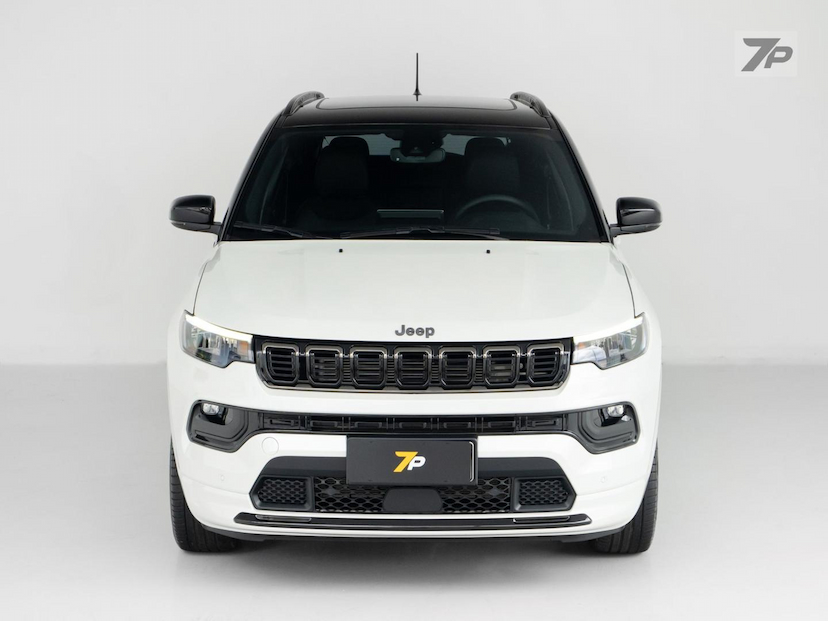 Foto do veículo JEEP COMPASS  BLACKHAWK 2025 8.550 KM 227.500,00