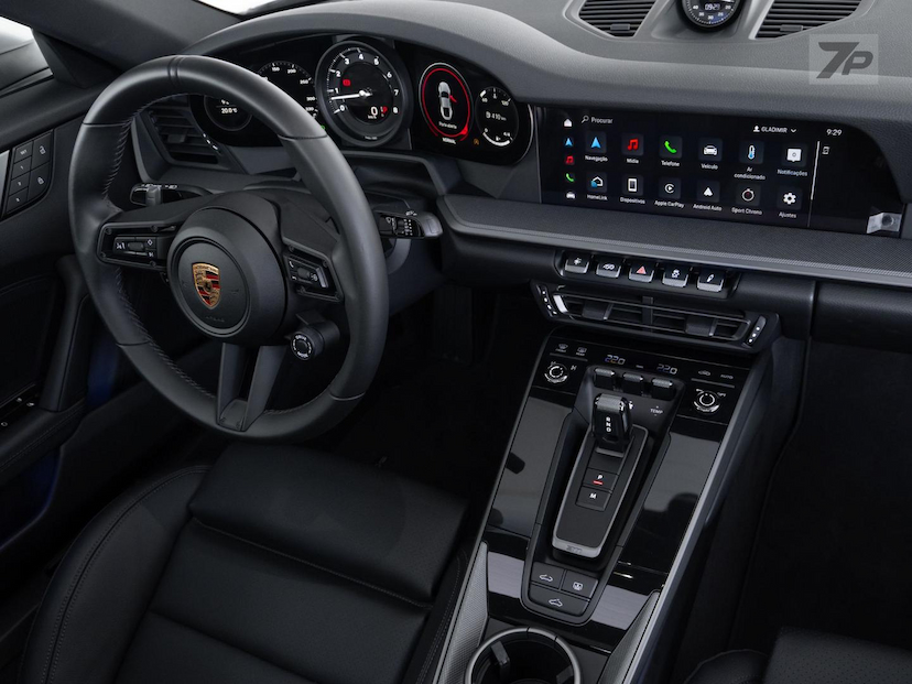 Foto do veículo PORSCHE 911  CARRERA 2024 1.429 KM 878.000,00