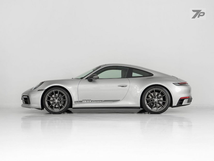 Foto do veículo PORSCHE 911  CARRERA T 2024 6.943 KM 878.500,00