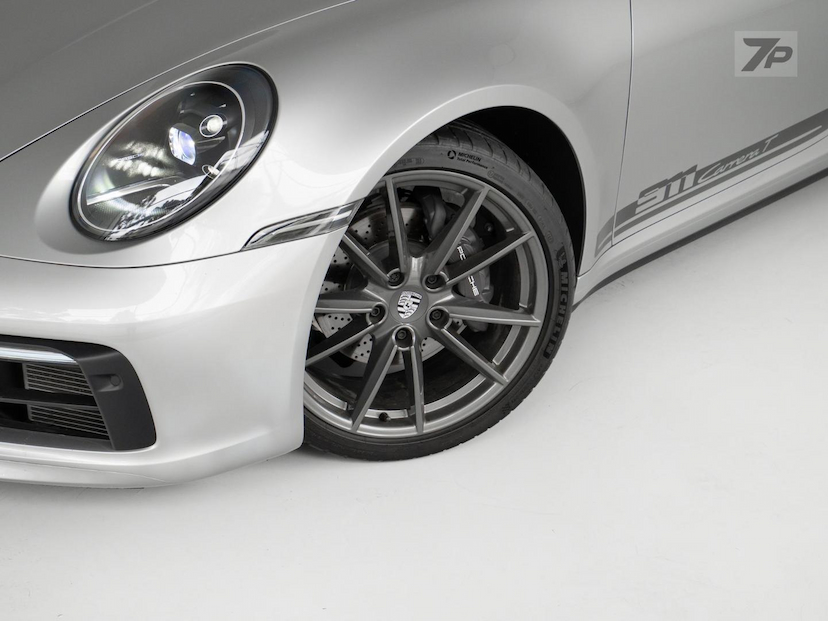 Foto do veículo PORSCHE 911  CARRERA T 2024 6.943 KM 878.500,00
