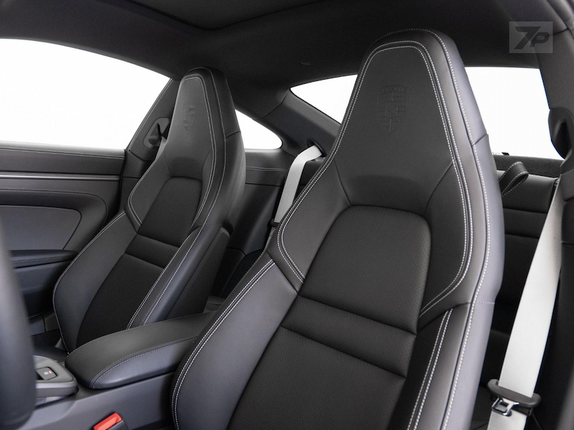 Foto do veículo PORSCHE 911  CARRERA 2025 1.821 KM 1.028.000,00
