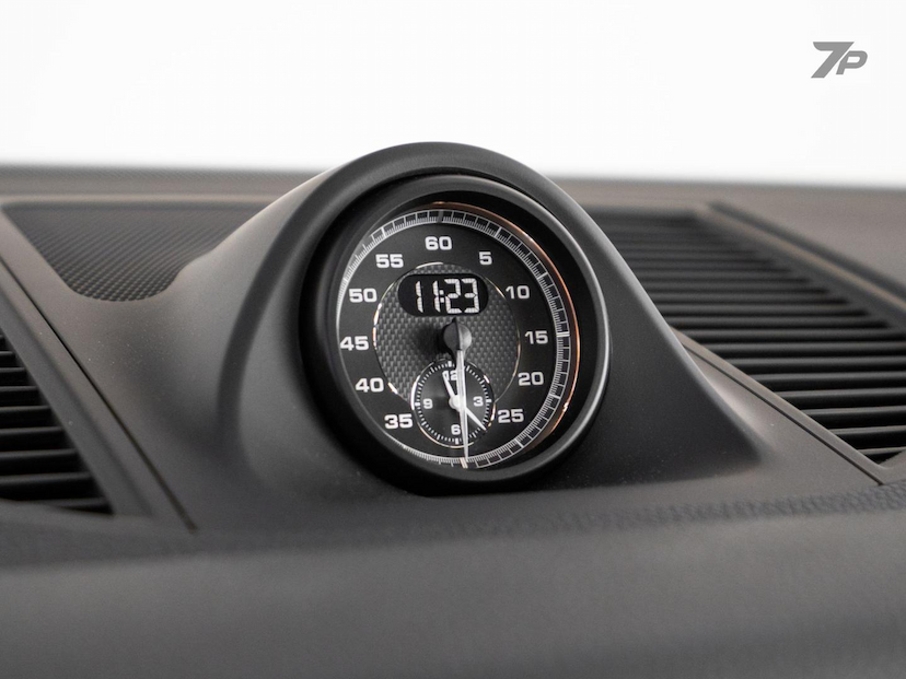 Foto do veículo PORSCHE MACAN  2025 153 KM 568.500,00