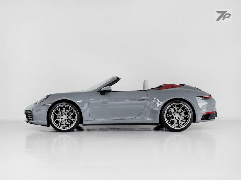 Foto do veículo PORSCHE 911  CARRERA C 2024 2.223 KM 995.000,00