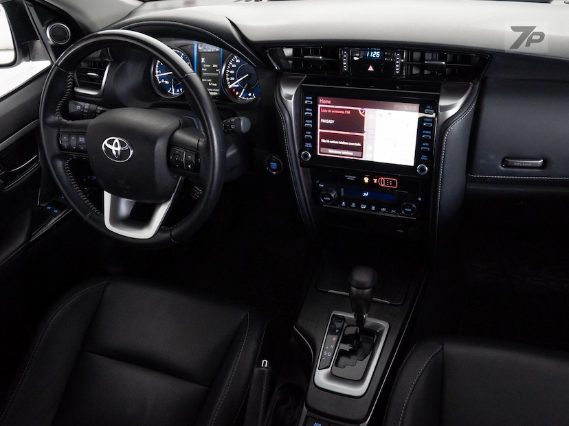 Foto do veículo TOYOTA HILUX  SWSRVA2HF 2021 50.322 KM 209.000,00