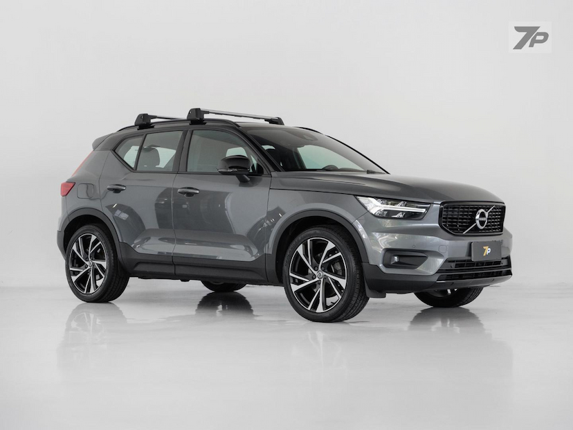Foto do veículo VOLVO XC40  T5 R-DESIGN 2019 56.000 KM 176.500,00