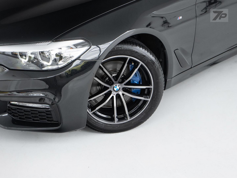 Foto do veículo BMW 530I  2018 22.667 KM 219.000,00