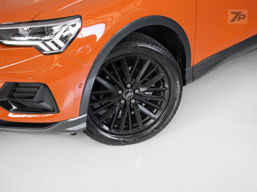 Foto do veículo AUDI Q3  1.4TFSI 2020 77.780 KM 174.900,00