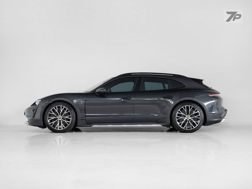 Foto do veículo PORSCHE TAYCAN   4CT 2022 14.724 KM 495.000,00