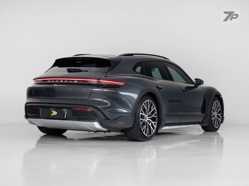 Foto do veículo PORSCHE TAYCAN   4CT 2022 14.724 KM 495.000,00
