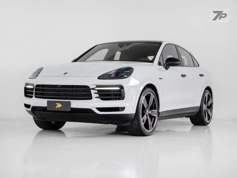 Foto do veículo PORSCHE CAYENNE  CP PHE 2023 19.850 KM 649.000,00