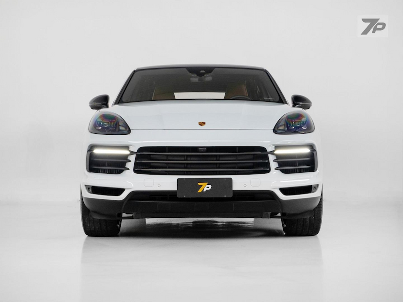 Foto do veículo PORSCHE CAYENNE  CP PHE 2023 19.850 KM 649.000,00