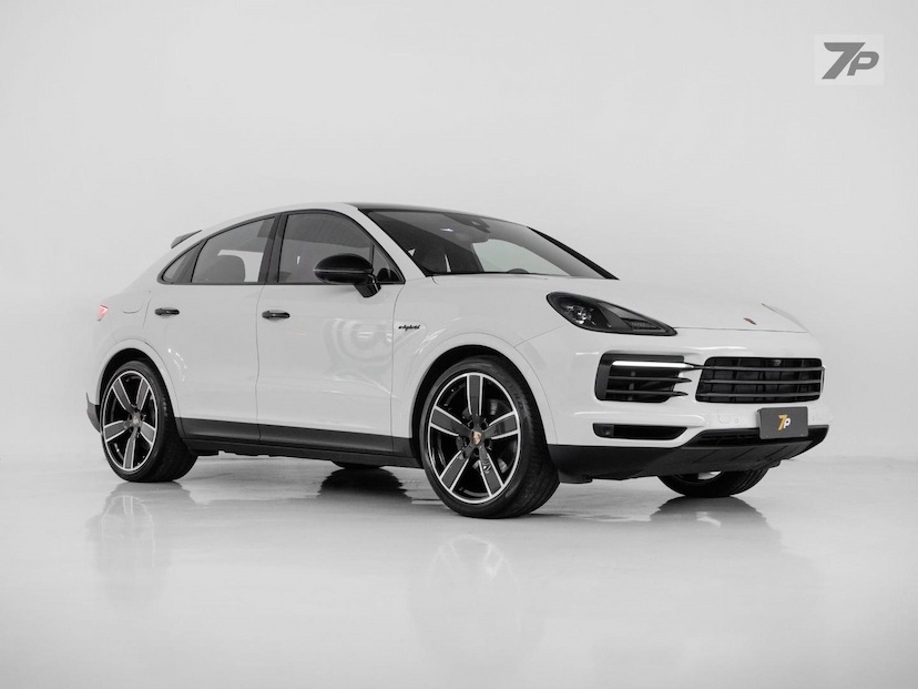 Foto do veículo PORSCHE CAYENNE  CP PHE 2023 19.850 KM 649.000,00