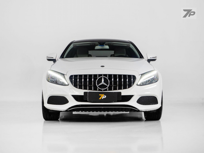 Foto do veículo MERCEDES-BENZ C 180 C180 COUPE 2018 44.610 KM 174.900,00