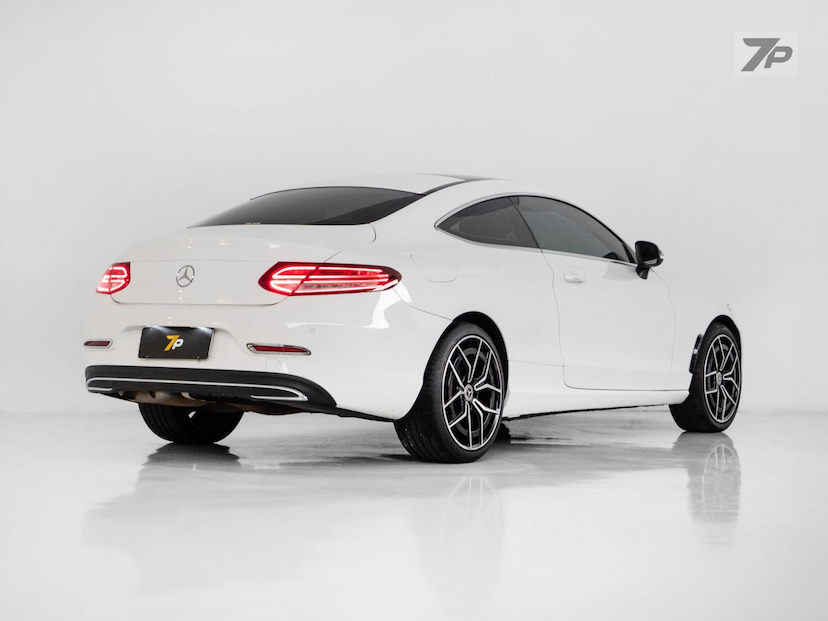 Foto do veículo MERCEDES-BENZ C 180 C180 COUPE 2018 44.610 KM 174.900,00