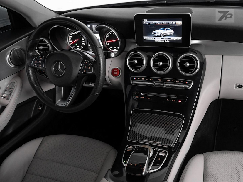 Foto do veículo MERCEDES-BENZ C 180 C180 COUPE 2018 44.610 KM 174.900,00